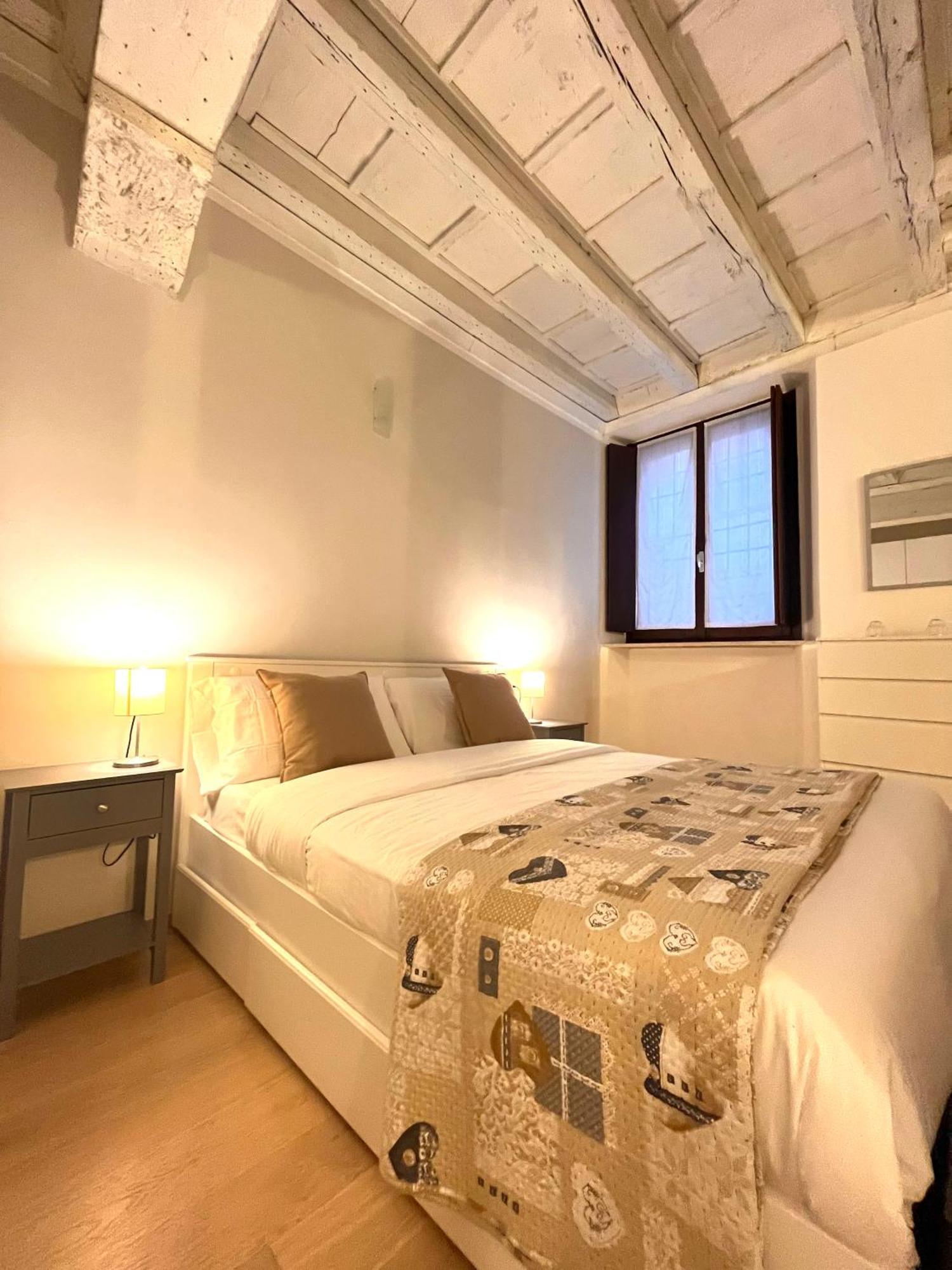 Residenza Serena Suite Mantova Bagian luar foto
