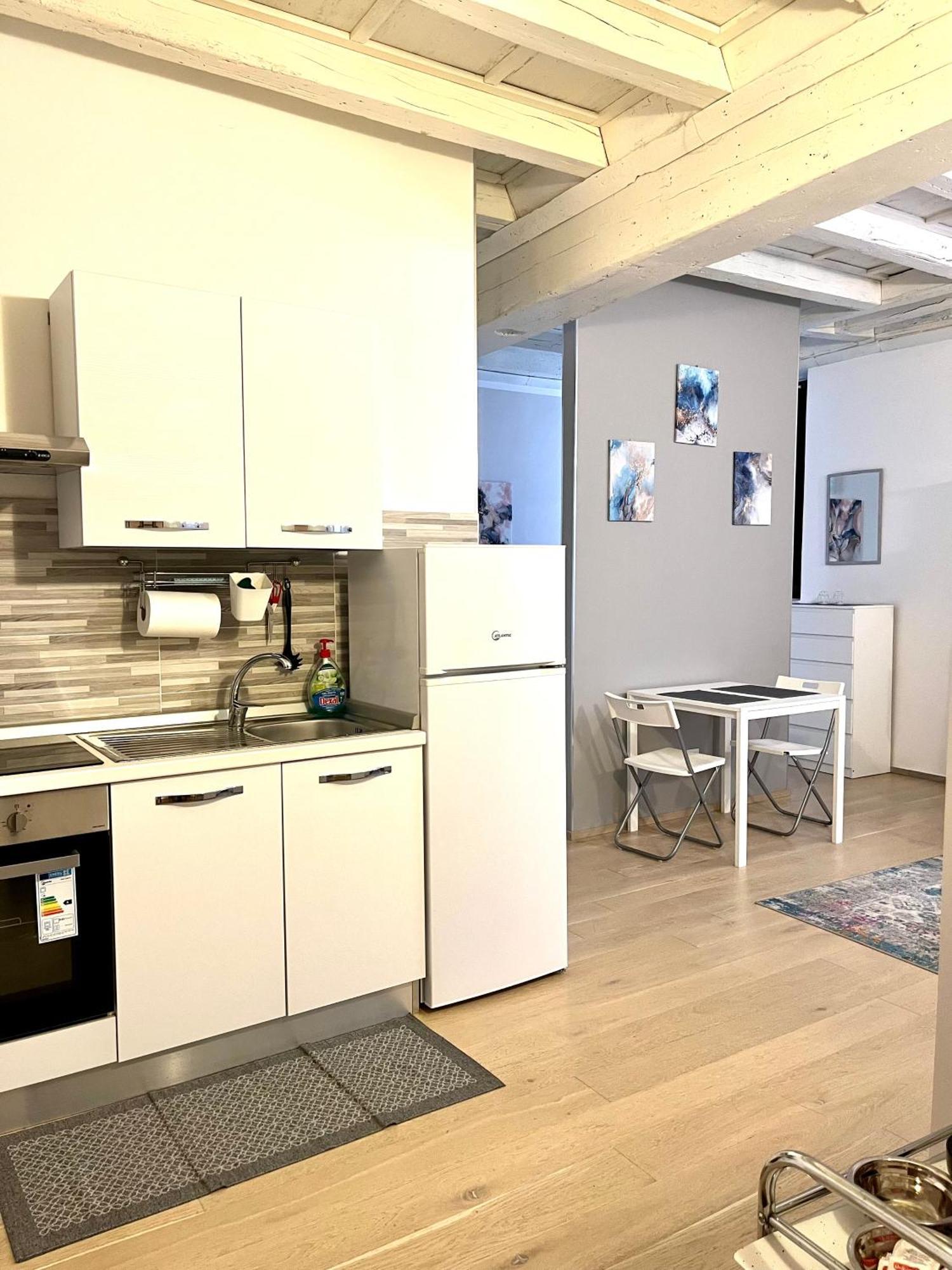 Residenza Serena Suite Mantova Bagian luar foto